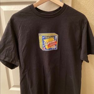 Supreme cheese medium tee